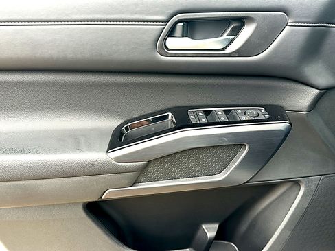 New 2026 Nissan Pathfinder SL FWD image 13