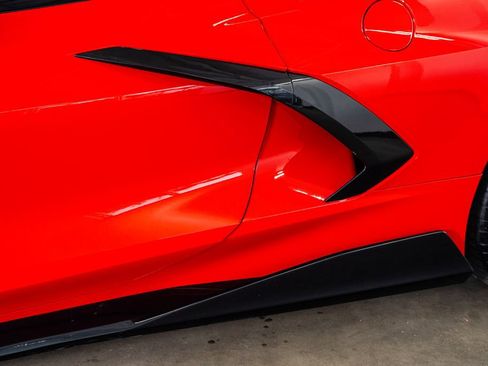 Used 2024 Chevrolet Corvette Stingray Coupe w/ Z51 Performance Package image 22