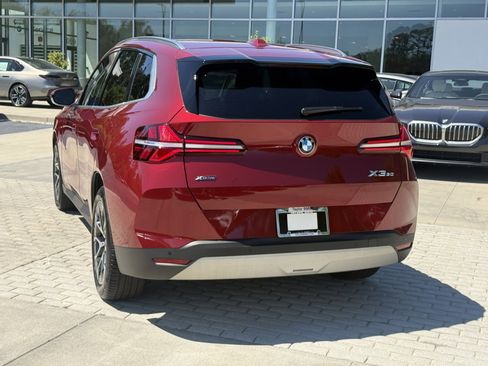 Certified 2025 BMW X3 xDrive30 AWD/4WD image 4