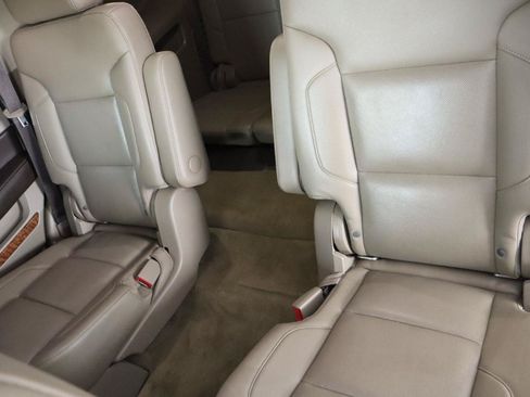 Used 2017 Chevrolet Tahoe Premier RWD image 32