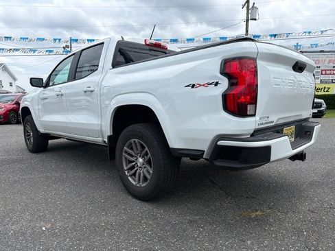 Used 2023 Chevrolet Colorado LT w/ LT Convenience Package AWD/4WD image 5