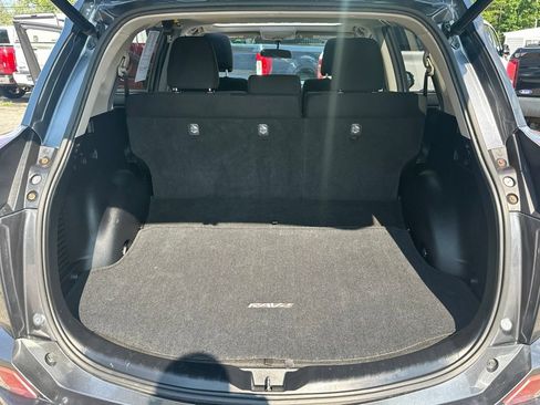 Used 2016 Toyota RAV4 XLE AWD/4WD image 31