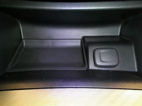 Used 2017 Chevrolet Impala LS image 21