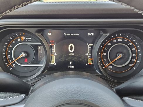 New 2025 Jeep Gladiator Rubicon w/ Convenience Group image 17