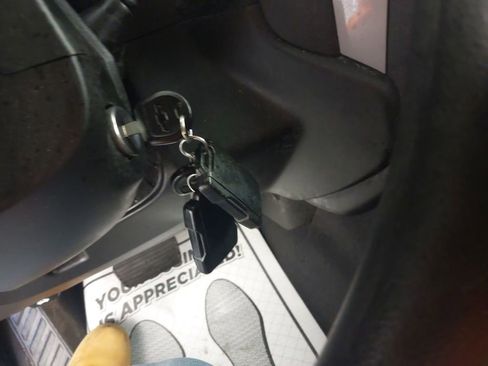 Used 2021 Chevrolet Silverado 1500 Custom image 9