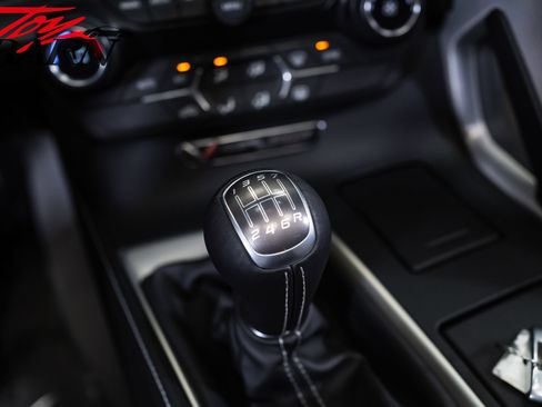Used 2015 Chevrolet Corvette Stingray Coupe RWD image 46
