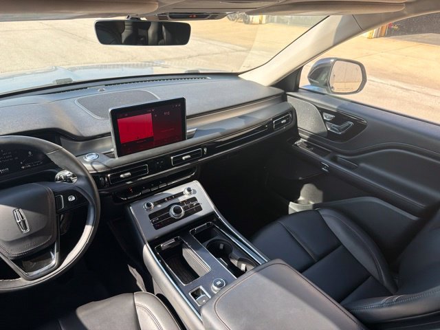 Used 2024 Lincoln Aviator AWD w/ Premium Package image 19