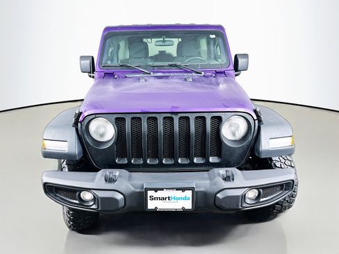 Used 2023 Jeep Wrangler Willys image 2