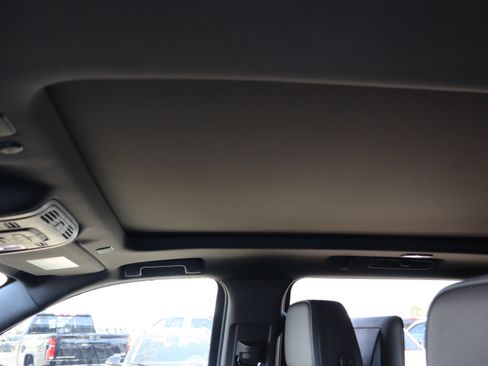 Certified 2024 GMC Yukon XL Denali w/ Advanced Technology Package image 22