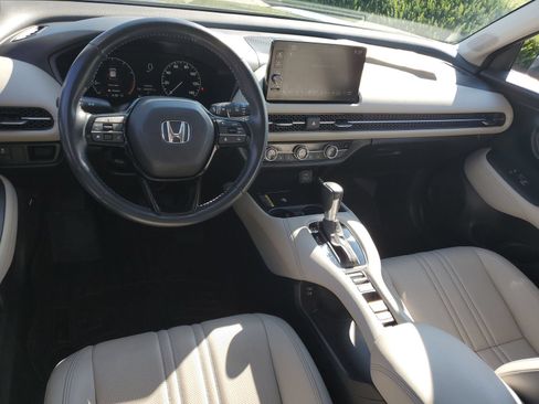 Used 2025 Honda HR-V EX-L image 9
