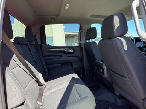 Used 2024 Chevrolet Silverado 1500 LT Trail Boss image 11