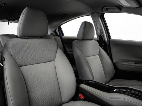 Used 2016 Honda HR-V LX image 31