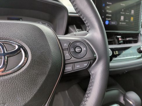 Used 2023 Toyota Corolla SE FWD image 19