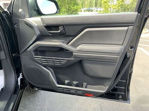 Used 2025 Toyota Tacoma SR image 10