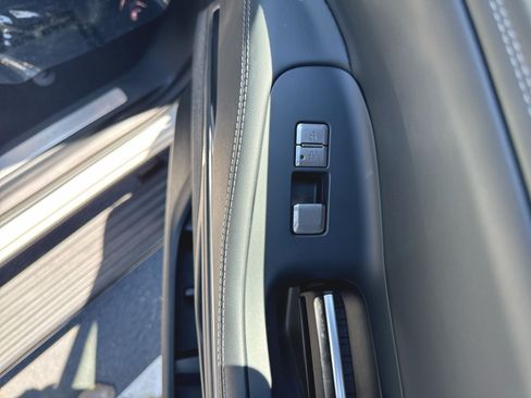 Used 2025 Lincoln Navigator Reserve AWD/4WD image 35