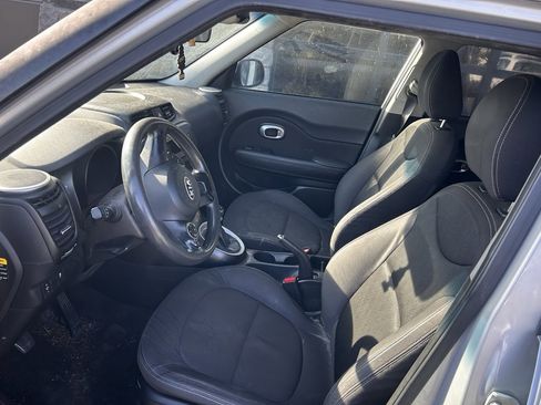 Used 2015 Kia Soul image 9