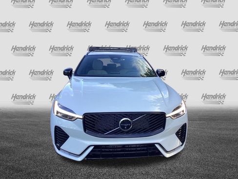 Used 2026 Volvo XC60 B5 Plus w/ Protection Package Premier AWD/4WD image 3