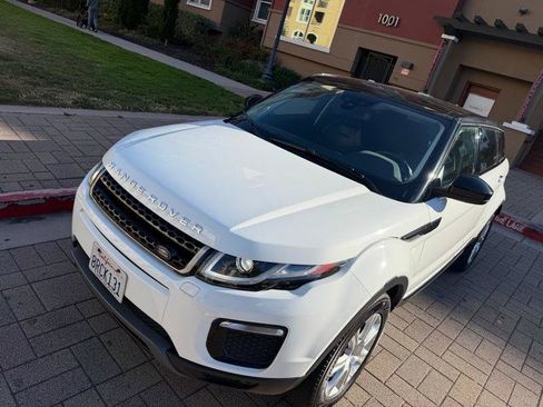 Used 2017 Land Rover Range Rover Evoque SE Premium AWD/4WD image 39