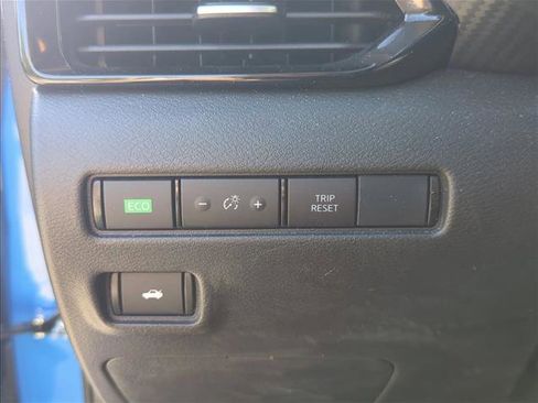 Used 2024 Nissan Sentra SV image 13