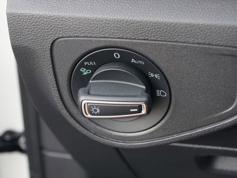 Used 2022 Volkswagen Atlas SEL Premium image 15