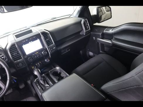 Used 2018 Ford F150 XLT w/ Equipment Group 302A Luxury image 26