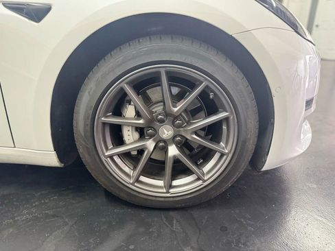 Used 2021 Tesla Model 3 Long Range image 23