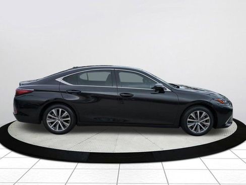 Certified 2021 Lexus ES 350 w/ Accessory Package FWD image 3