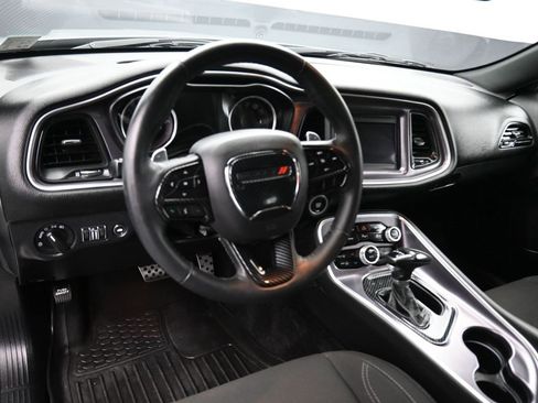 Used 2018 Dodge Challenger SXT w/ Super Sport Group (SS/T) image 13