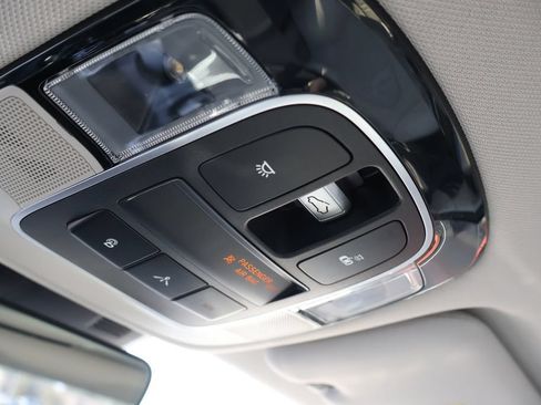 Used 2020 Hyundai Sonata Limited w/ Preferred Accessory Package FWD image 30