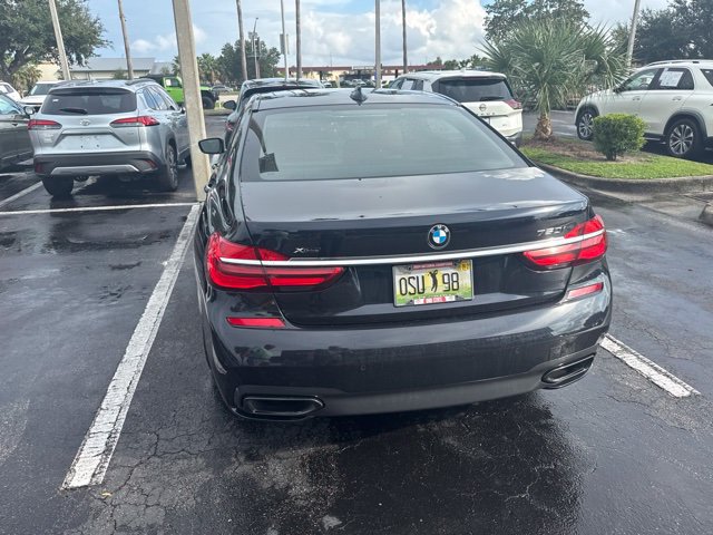 Used 2017 BMW 750i xDrive AWD/4WD image 7