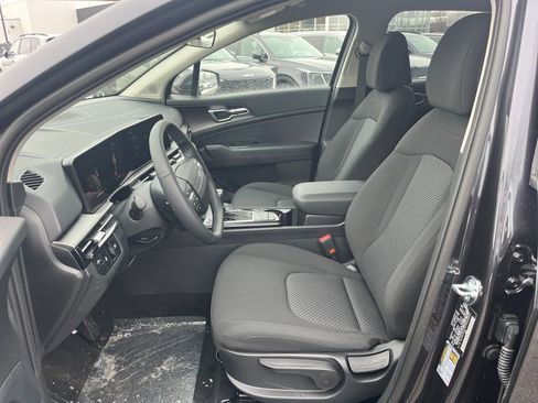 New 2026 Kia Sportage LX image 13
