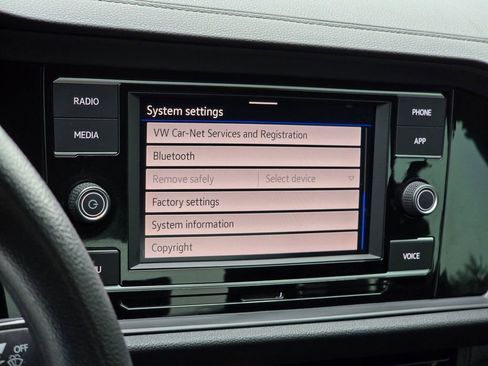 Used 2020 Volkswagen Jetta S image 42