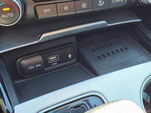 Used 2023 Kia Stinger GT2 image 13