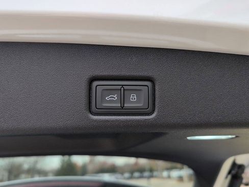 New 2025 Audi Q5 Premium image 31