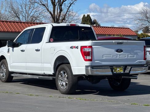 Used 2023 Ford F150 Lariat w/ Trailer Tow Package image 6