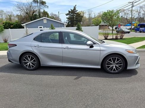 Used 2022 Toyota Camry XLE FWD image 10