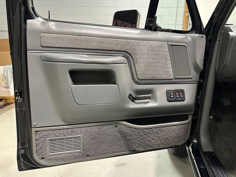 Used 1988 Ford Bronco image 20