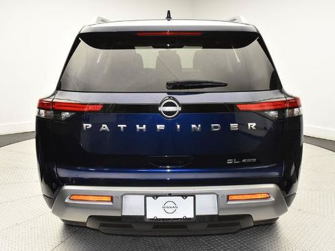 Certified 2025 Nissan Pathfinder SL AWD/4WD image 6