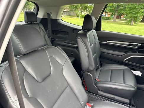 Certified 2021 Kia Telluride S FWD image 24