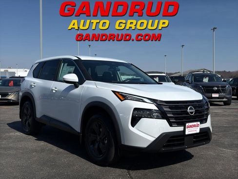 New 2026 Nissan Rogue SV AWD/4WD image 1
