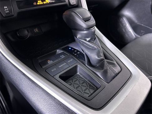 Used 2024 Toyota RAV4 XLE image 16