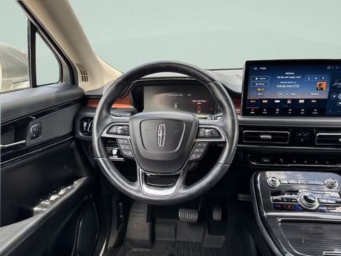 Certified 2023 Lincoln Nautilus Reserve FWD image 22