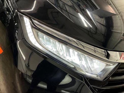 Used 2023 Honda Odyssey Touring image 32