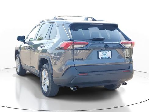Used 2021 Toyota RAV4 XLE w/ Carpet Mat Package (TMS) AWD/4WD image 3