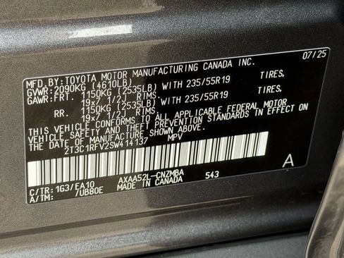 Used 2025 Toyota RAV4 XLE Premium FWD image 33