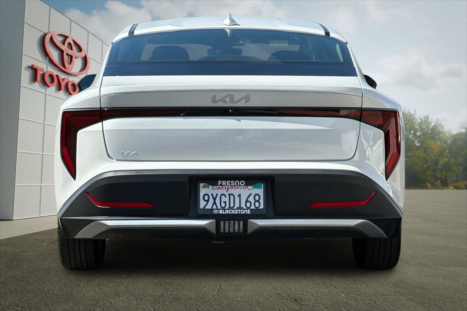 Used 2025 Kia K4 FWD image 4