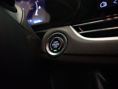 Used 2025 Chevrolet TrailBlazer LT image 30