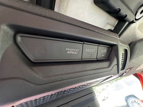 New 2025 Jeep Gladiator Sport image 27