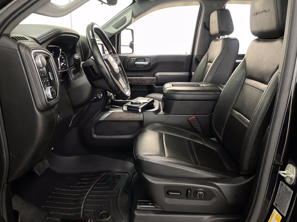 Certified 2021 GMC Sierra 2500 Denali w/ Denali Ultimate Package AWD/4WD image 9