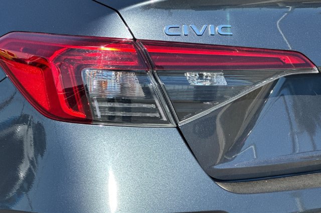 Used 2023 Honda Civic Sport image 24